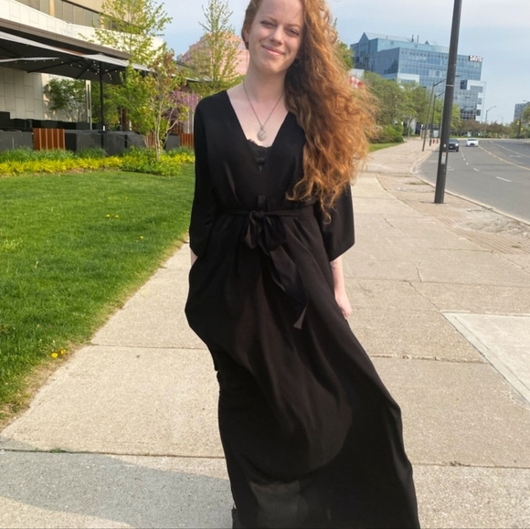 Meet Your Posher - Picture 2 of 2